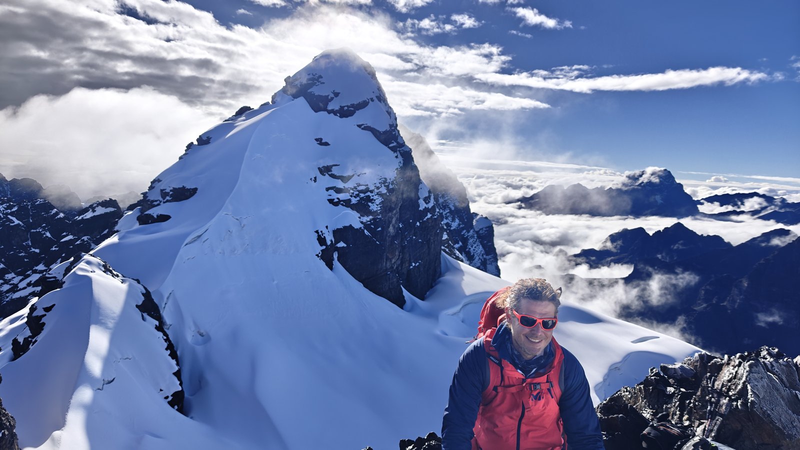 Kévin Boniche on a summit in the Cordillera Real, Bolivia